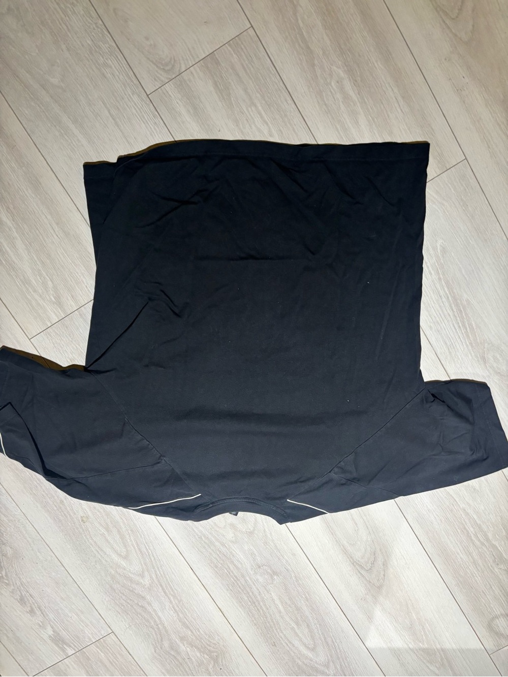 Boxy adidas Tee - Picture 2 of 3